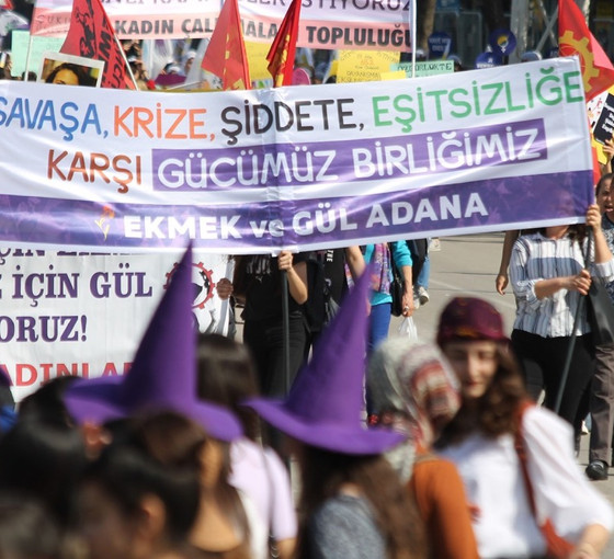 HDP'den 8 Mart videosu: Buradayız, öfkeliyiz, mücadelemize devam edeceğiz!