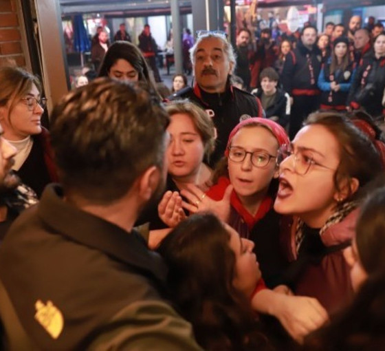 İzmir'de 8 Mart yürüyüşü sonrası gözaltı