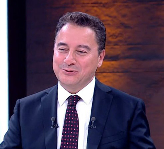 Ali Babacan'dan iktidar medyasına: Cesaretiniz varsa konuk alıp istediğiniz soruyu sorun