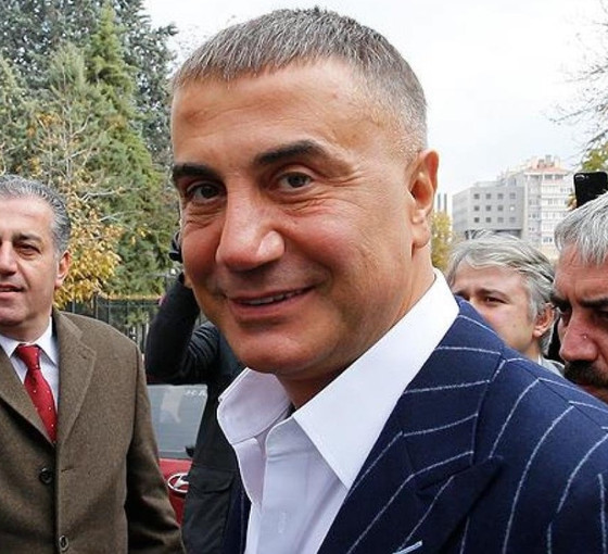 Sedat Peker'den dikkat çeken retweet: Muhalefetin ne yapıp edip Peker'i dinlemesi gerekiyor