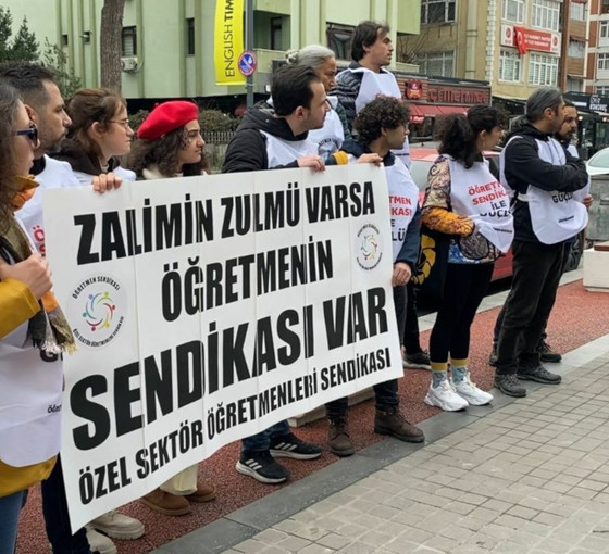 Final önünde protesto: Sendikaya üye olan öğretmen işten atıldı