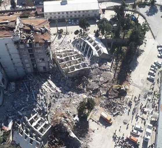 Ağır hasarlı hastanenin yazışmaları ortaya çıktı: 'Alternatifi yapılsaydı 80 kişi ölmeyecekti'