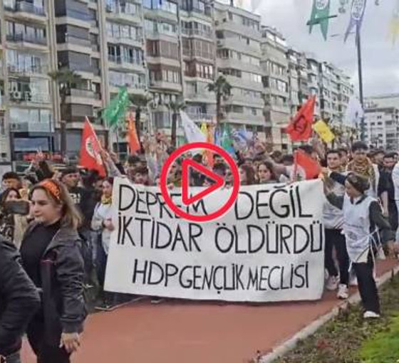 İzmir'de Newroz'a deprem öfkesi damga vurdu: 'Deprem değil iktidar öldürdü'