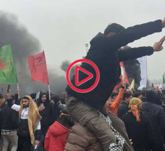 İstanbul'da Newroz'u: Halk yağmura rağmen Yenikapı'ya akın etti
