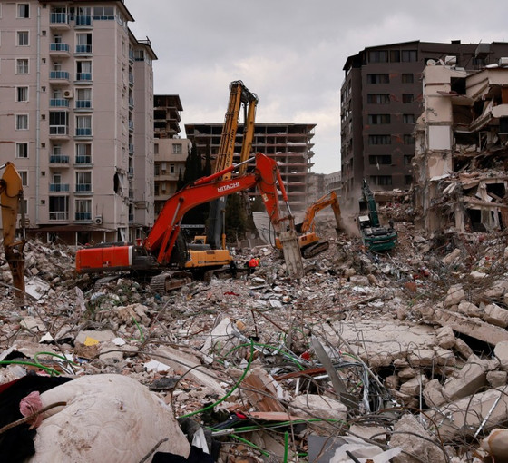 AKP'li ismin 'satmak için Hatay’dan Kütahya’ya yardım malzemesi taşıdığı' iddiası