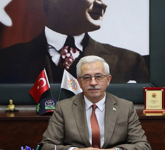 Erdek Belediye Başkanı Karışık'a bıçaklı saldırı