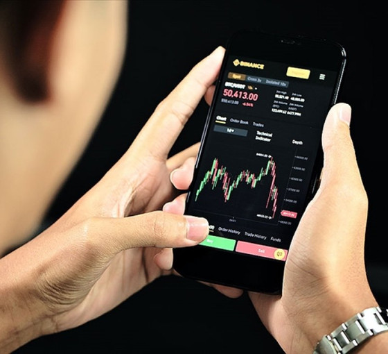 Binance spot işlemlerini geçici olarak askıya aldı