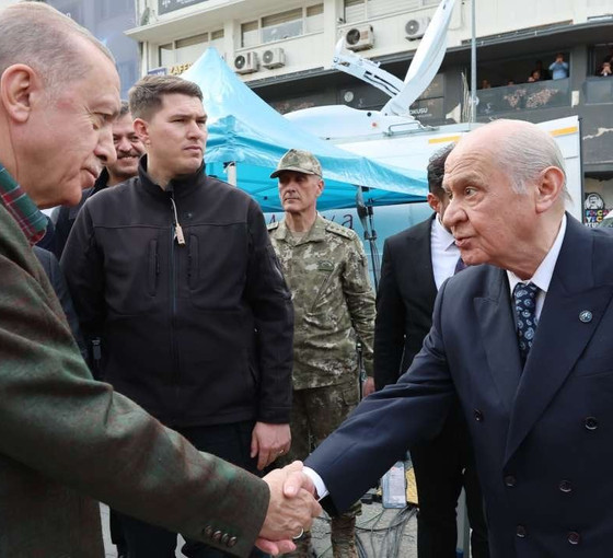 Erdoğan deprem bölgesinde CHP'li belediyeleri suçladı: 'Buralara uğradılar mı?'
