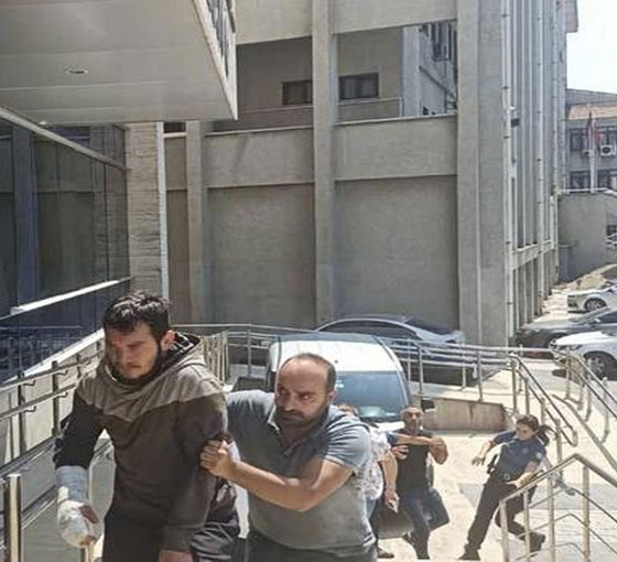 Sokakta tanımadığı kadına şiddet uyguladı: Altı yıla kadar hapsi isteniyor