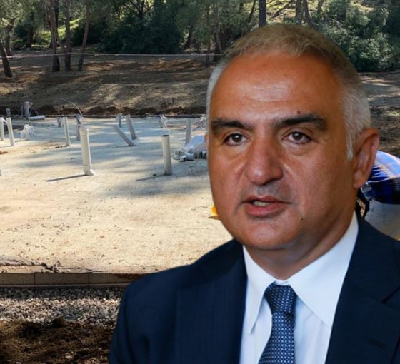 Bakan Ersoy'un 179 metrekare alana yapıldığını söylediği inşaatı inceleyen çevreciler: 480 metrekare beton dökülmüş