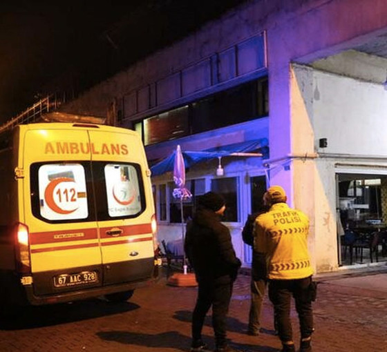 Evli olduğu erkek tarafından benzin ve baltayla rehin alındı