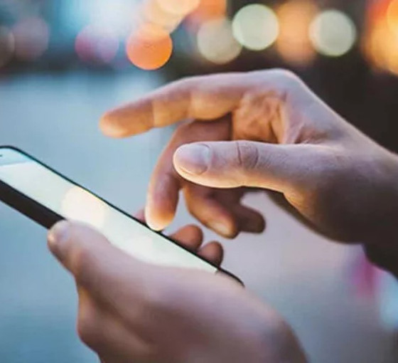 İthal cep telefonlarına getirilen gümrük zammı kaldırıldı