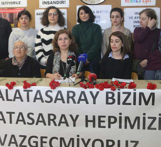 Cumartesi Anneleri, AYM kararına rağmen Galatasaray'ın açılmamasına tepki gösterdi