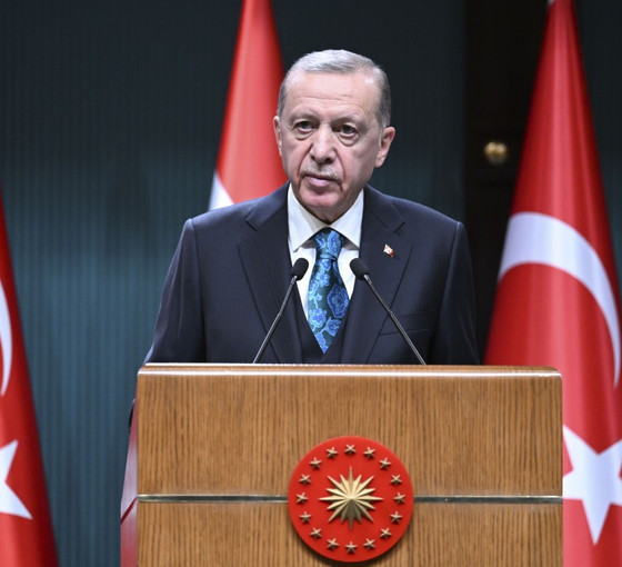 The Guardian'dan seçim senaryosu: Erdoğan'ın koltuğunu koruyup meclisi kaybetmesi riskli