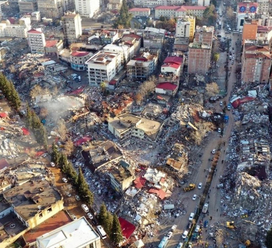 AKP inşaat kapitalizminin çöküşü ve yeniden inşanın kamucu-halkçı yolları