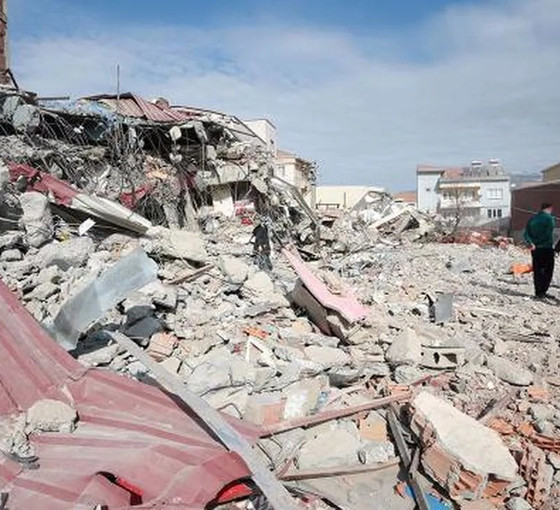Adıyaman'da depremde yıkılan yapının şantiye şefi tutuklandı