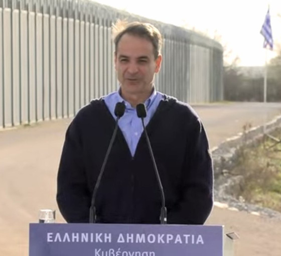 Miçotakis sınırda muhalefete yüklendi: Türkiye sınırına yaptığımız duvarı yıkmak mı istiyorlar?