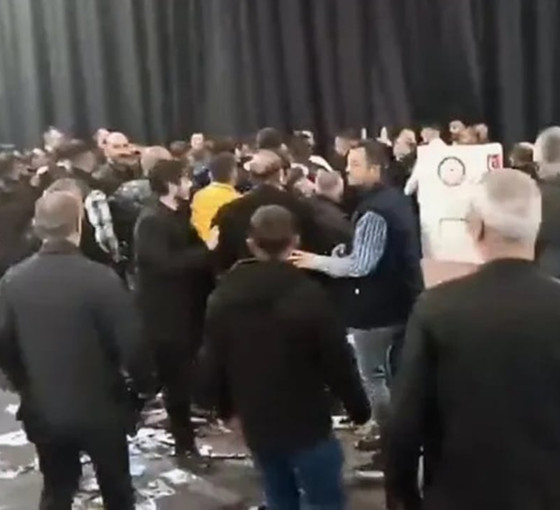 İYİ Parti 'ön seçim'inde kavga çıktı, Bakan Varank, 'Ne oldu, papatya çayınız mı bitti?' dedi