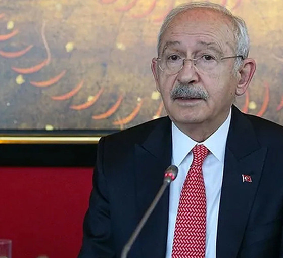 Siyasal iletişim savaşları: Seccade muharebesi örneği
