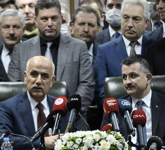 Bakan Kirişçi, eski bakanın bürokratlarını savcılığa verdi