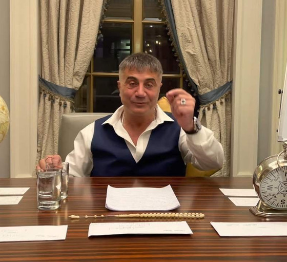 Sedat Peker'den 'tecriti kaldırın, #sedatpekerkonuşsun' retweetleri
