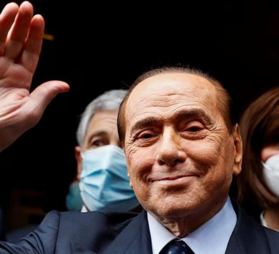 İtalya'nın eski başbakanı Berlusconi yoğun bakımda
