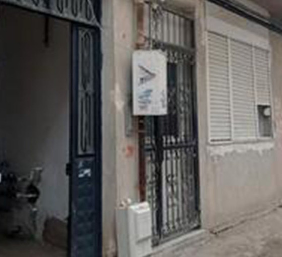 Kapıya ateş etti, komşusunu öldürdü
