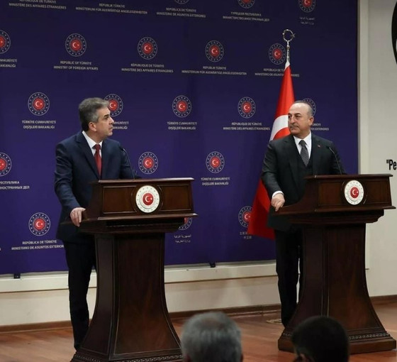 Bakan Çavuşoğlu, İsrailli mevkidaşıyla telefonda görüştü, saldırıları kınadı