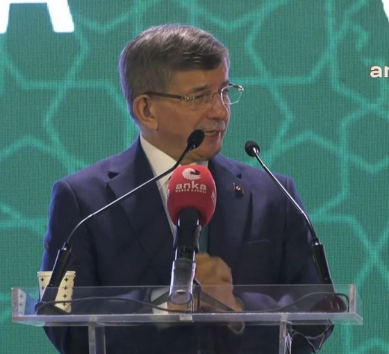 Davutoğlu: Kurtlar sofrasına karşı Halil İbrahim sofrasını kurduk