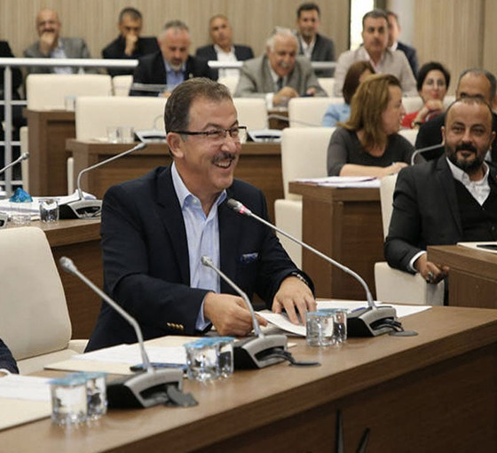 AKP’li belediye 1.7 milyon TL’yi elden dağıtmış