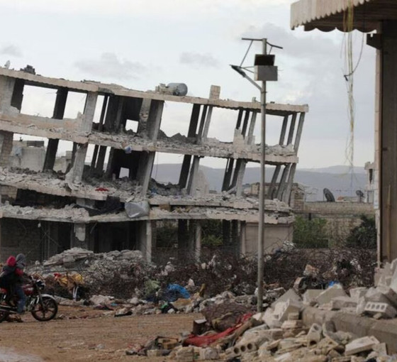 Reuters'tan Suriye iddiası: İran deprem yardımı adı altında silah gönderdi