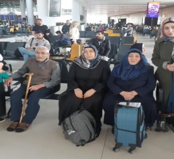 Depremzedeler bayram için memleketine dönüyor: 'Kızımla bayramlaşmaya mezarına gidiyoruz'