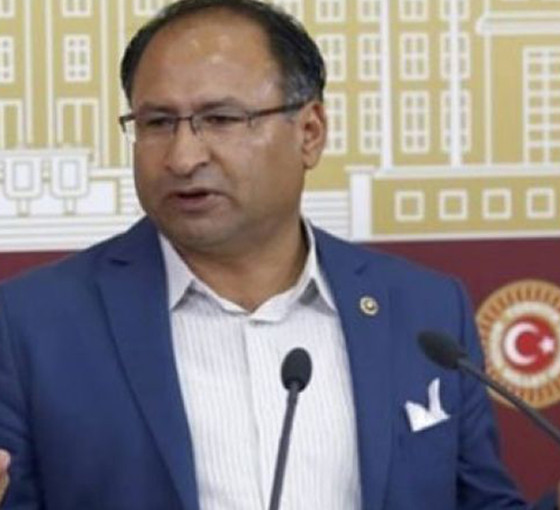 CHP milletvekili Özcan Purçu partisinden istifa ettiğini duyurdu