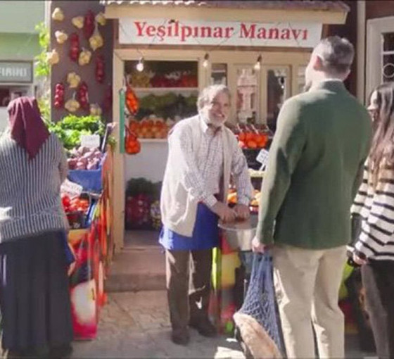 AKP'nin reklam filmlerinde işçiler sigortasız çalıştırıldı