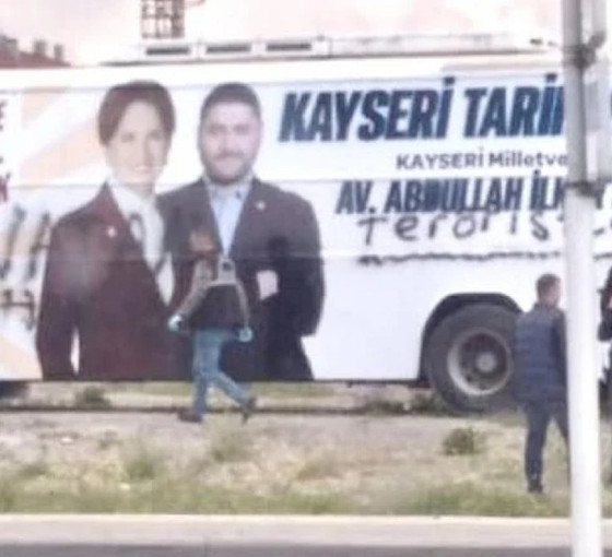 Kayseri'de İYİ Parti seçim otobüsüne saldırı