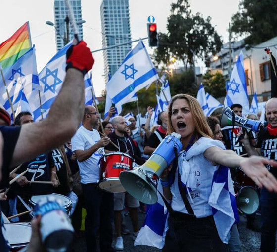 İsrail'de Netanyahu karşıtı gösteriler dördüncü ayında: On binler sokaklara indi