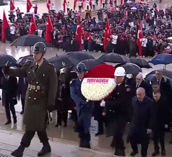 Anıtkabir'de 23 Nisan töreni yapıldı
