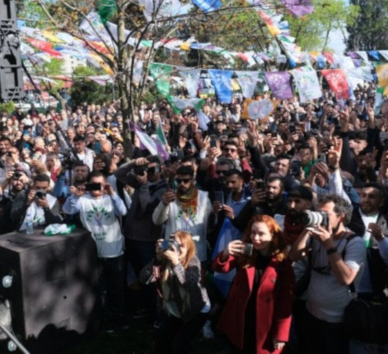Buldan, Yoğurtçu Parkı'ndaki şölendeydi: Yeşil Sol dışında atacağınız her oy AKP’ye yarar