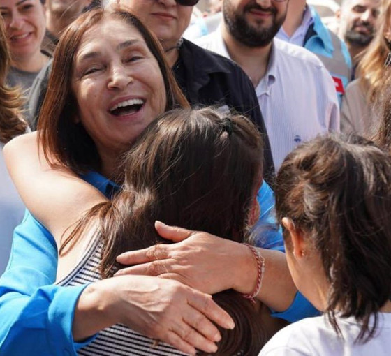 Selvi Kılıçdaroğlu, depremzede çocukları ziyaret etti