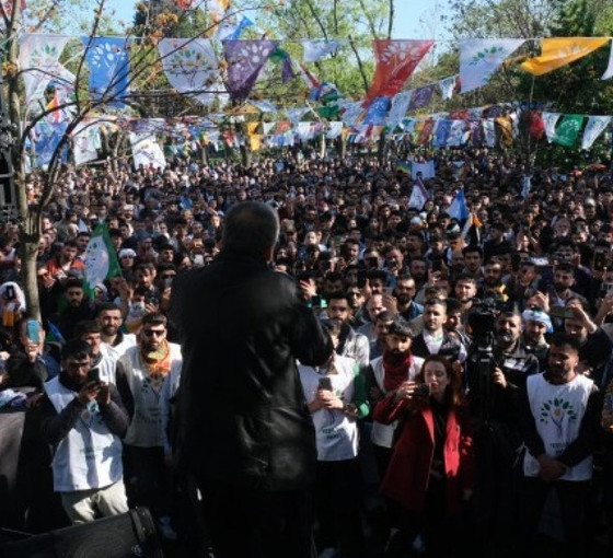Sırrı Süreyya Önder Yoğurtçu Parkı'ndaydı: Yeşil Sol geleceğe yürümenin adıdır