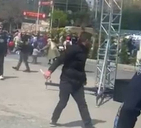 23 Nisan şenliğinde sahneye çıkan bıçaklı saldırgan tutuklandı