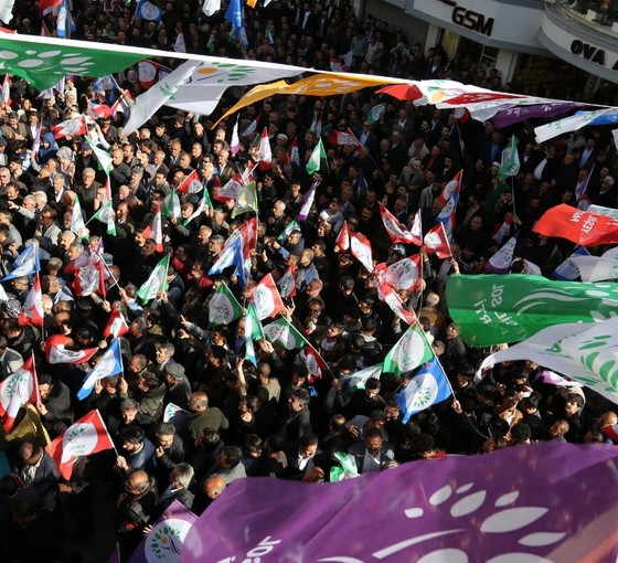 24 Nisan’da gözaltına alınan Kürt aydınları