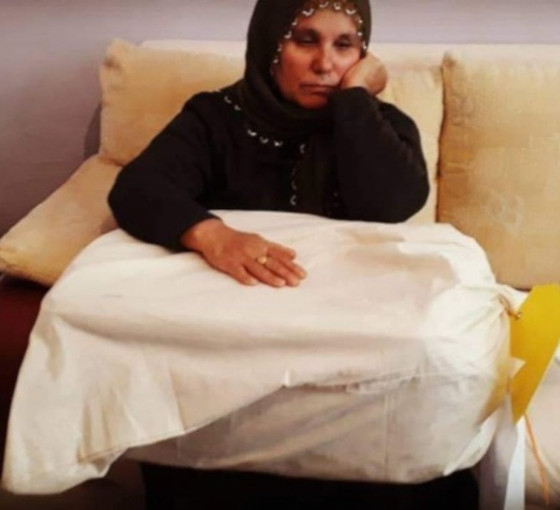 Oğlunun cenazesi kutu içinde teslim edilen Halise Aksoy da gözaltında