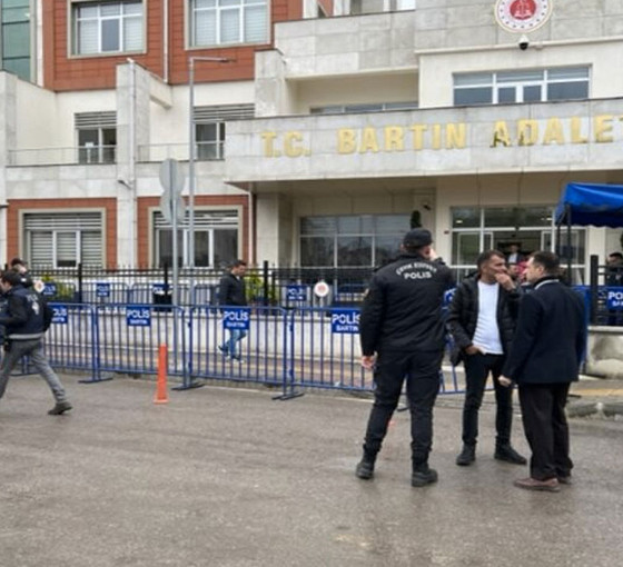 Amasra’daki maden katliamı davasında ikinci gün: Sanık ve mağdur ailelerin avukatları arasında tartışma çıktı