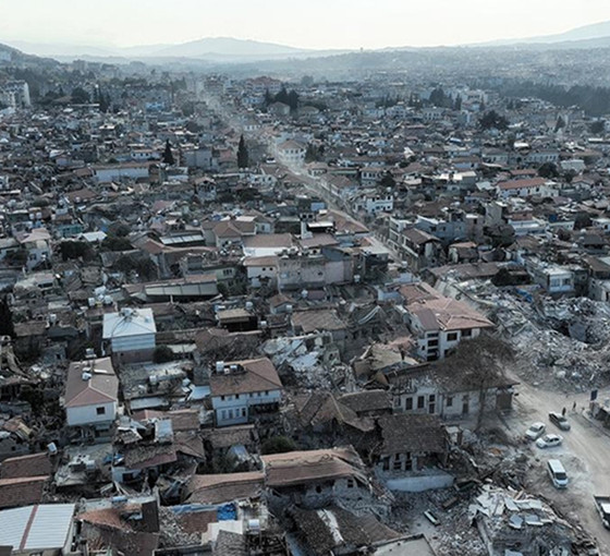 Hatay'da bina yıkım ve enkaz kaldırma çalışmaları 82 mahallede yapılacak