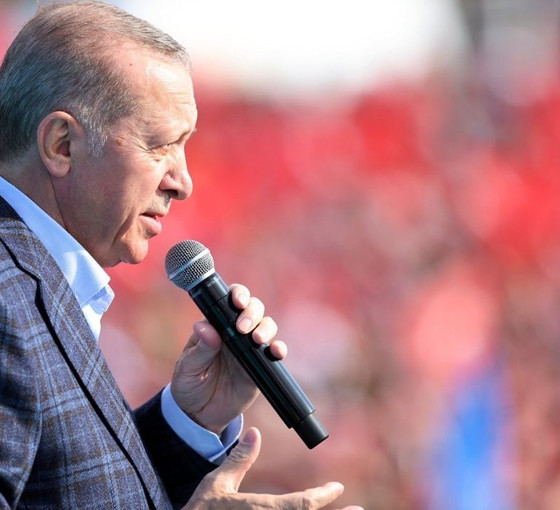 Erdoğan, İzmir'de muhalefeti hedef aldı: Tanıdığım İzmir bu kibir masasını sandığa gömer