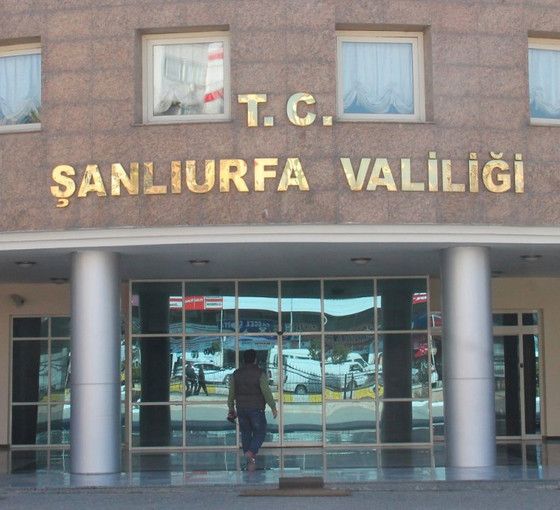 Urfa Valiliği'nden Telabyad açıklaması: Müdahale edilen patlayıcılar infilak etti, üç polis öldü