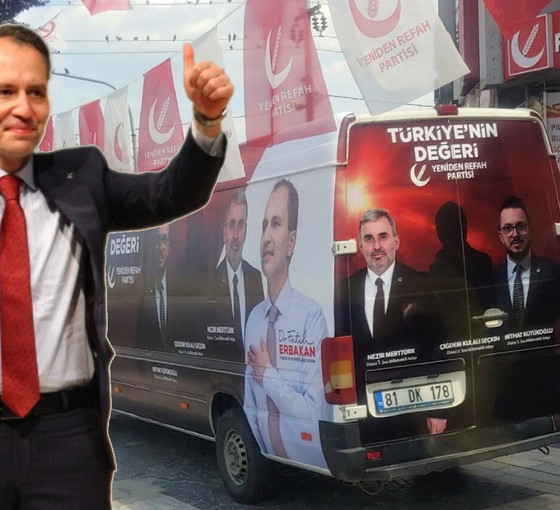 Yeniden Refah Partisi, seçim aracında kadın milletvekili adayının görselini kararttı