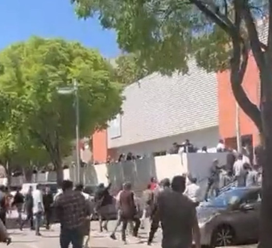 Marsilya'da Yeşil Sol Parti destekçileri ile MHP'liler arasında çatışma