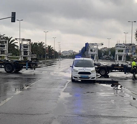 Millet İttifakı mitingi öncesi bazı yollar trafiğe kapatıldı